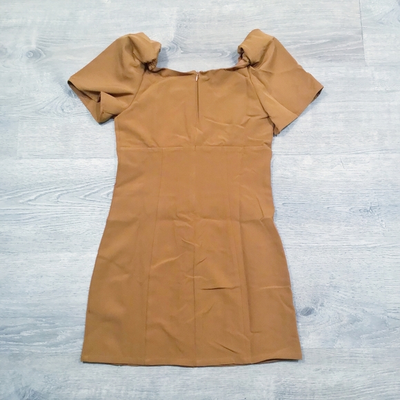 HOST PICK 💕LAST ONE❗️TCEC Chic Dark Camel Short Dress - Picture 2 of 4